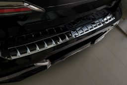 Rear bumper protector BMW 7 Series (G70) 2022-> 4-door saloon stainless steel high gloss black (BMW57SBP) (1)