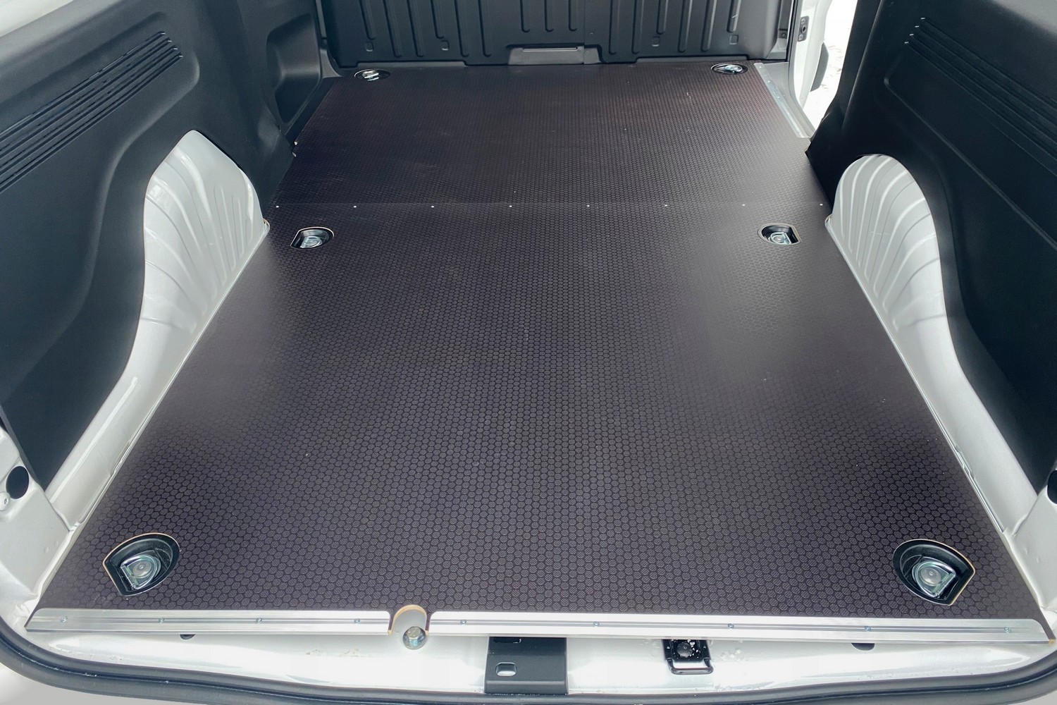 floor-liner-plywood-koskicrown-brown-example-4.jpg