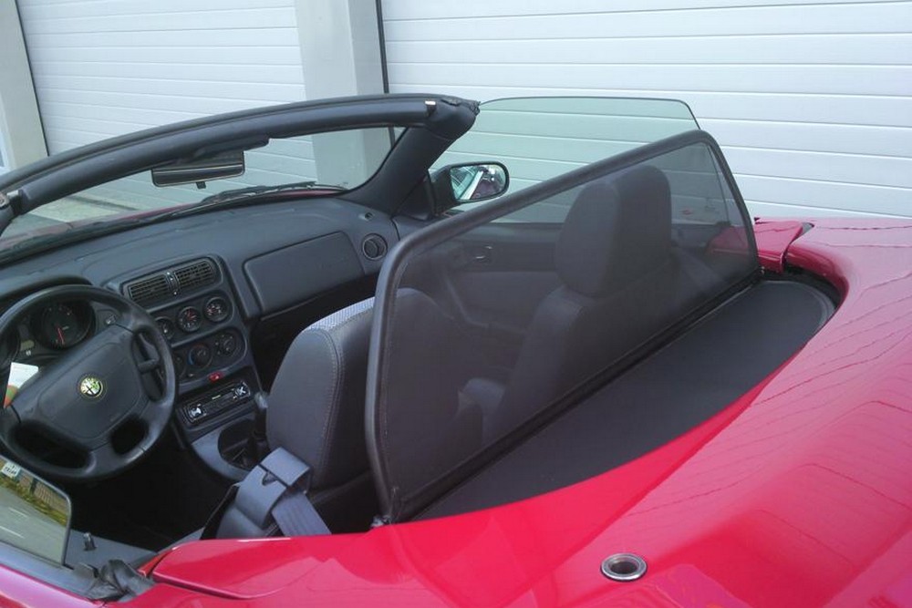 ALF1GVCD Cabriolet wind deflector Alfa Romeo Spider (916) 1995-2006 Black (3)