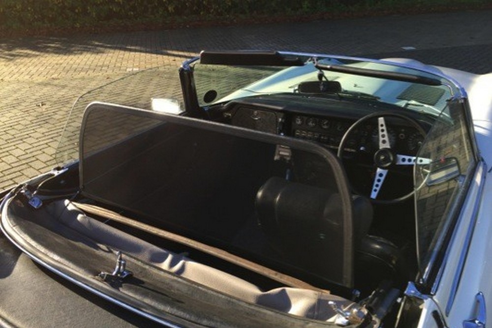JAG2ETCD Cabriolet wind deflector Jaguar E-Type (Serie 3) 1971-1975 Black (10)