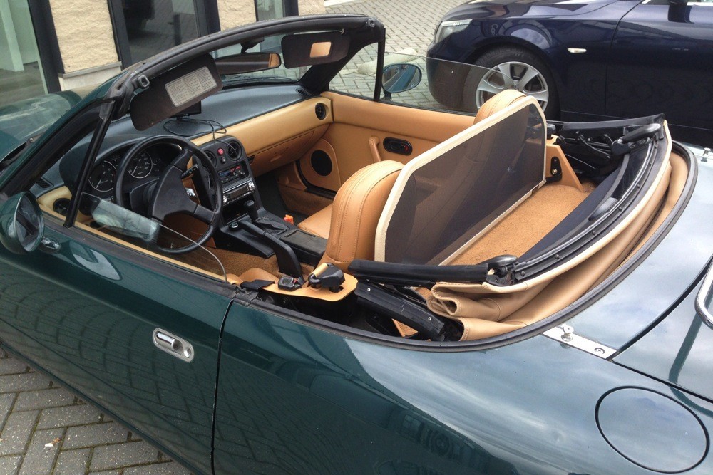 MAZ4MX5CD Cabriolet wind deflector Mazda MX-5 (NA & NB) 1998-2005 Beige (2)