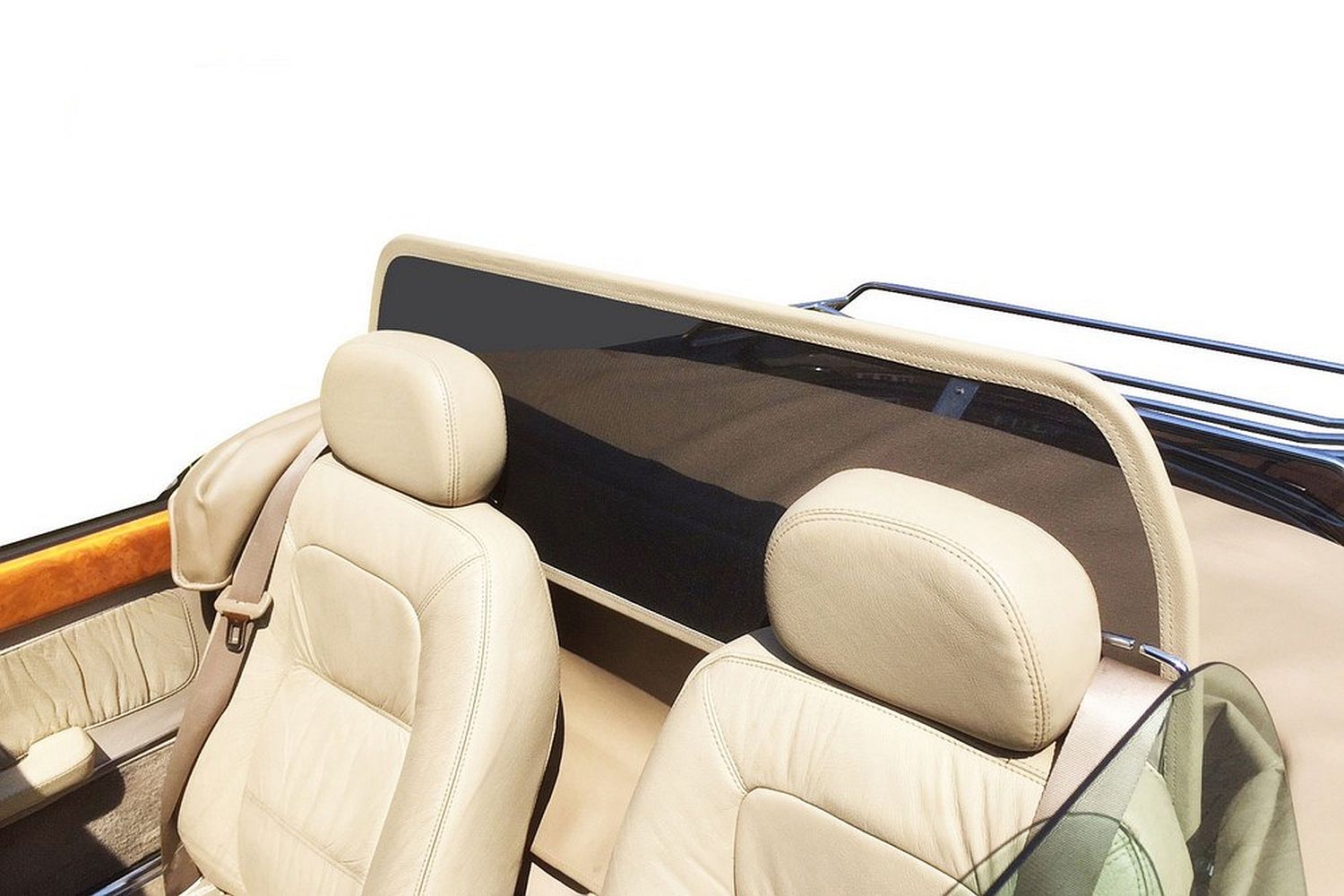 Wind deflector suitable for MG MGB & RV8 1962-1996 Beige Wind deflector suitable for MG MGB & RV8 1962-1996 Beige