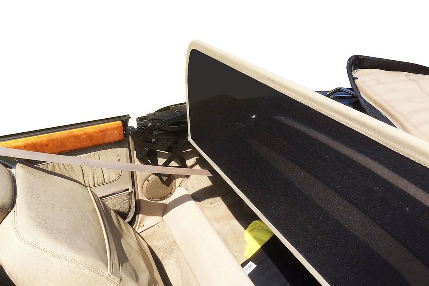 MG2MGBCD-cabrio-windscherm-mg-mgb-rv8-1962-1996-beige-3.jpg_140731 MG2MGBCD-cabrio-windscherm-mg-mgb-rv8-1962-1996-beige-3.jpg_140731