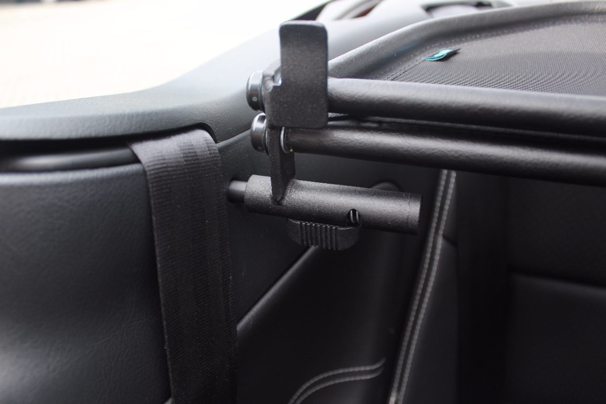 PEU127CD Wind deflector Peugeot 207CC 2006-2014 Black (4)