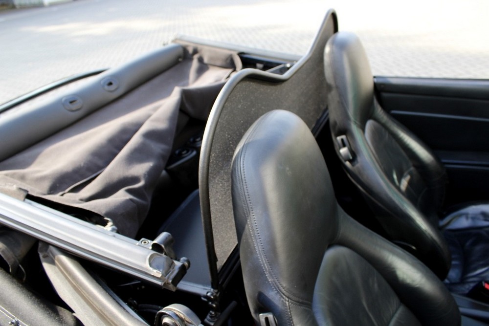 POR1911CD Cabriolet wind deflector Porsche 911 Cabriolet (993) 1993-1998 Black (3)