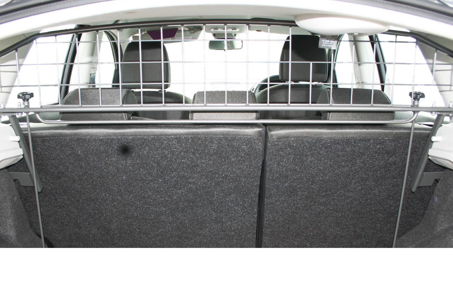 nissan qashqai dog guard
