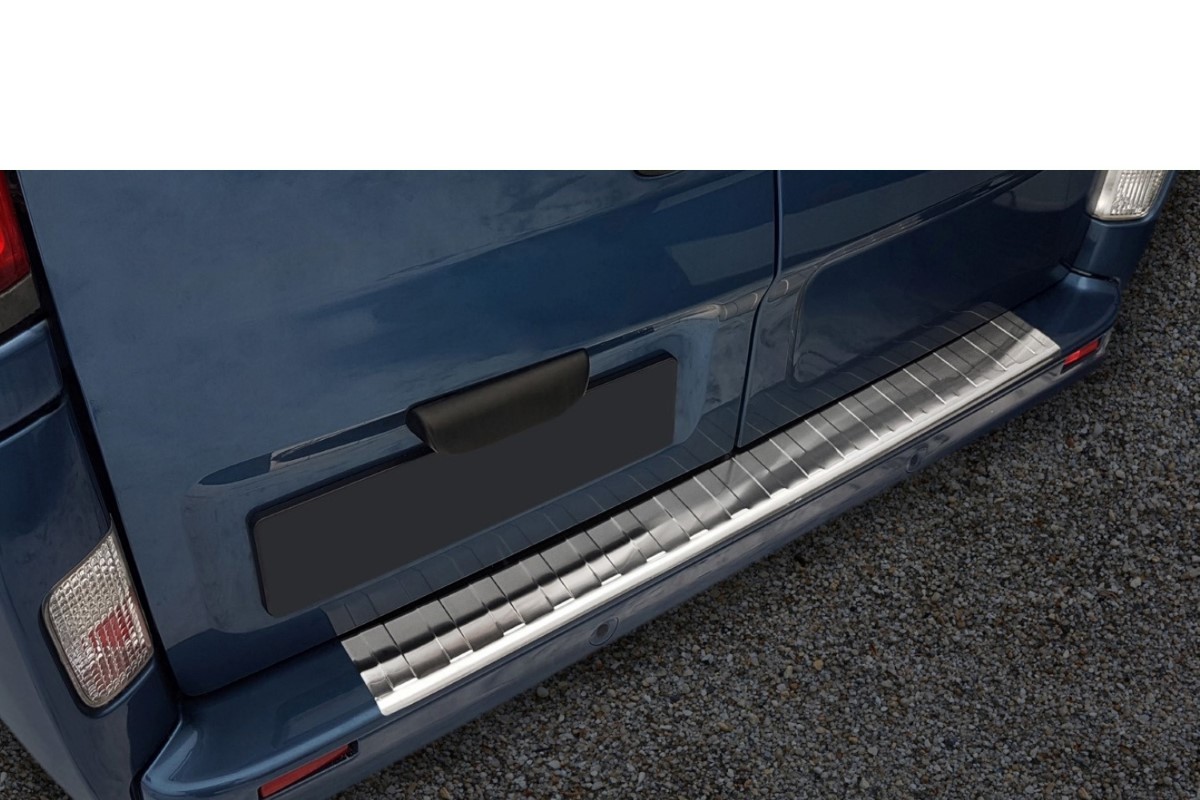 Rear bumper protector Renault Trafic II 2006-2014 stainless steel