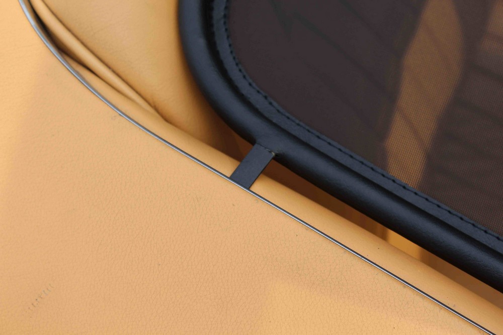 TRI1STCD Cabriolet wind deflector Triumph Stag 1965-1980 Black (8)