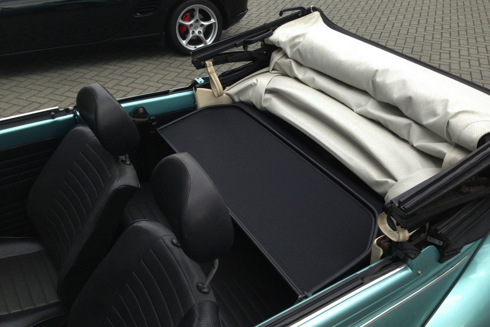 VW1BECD Cabriolet wind deflector Volkswagen Beetle (1302 / 1303) 1968-1981 Black (5)
