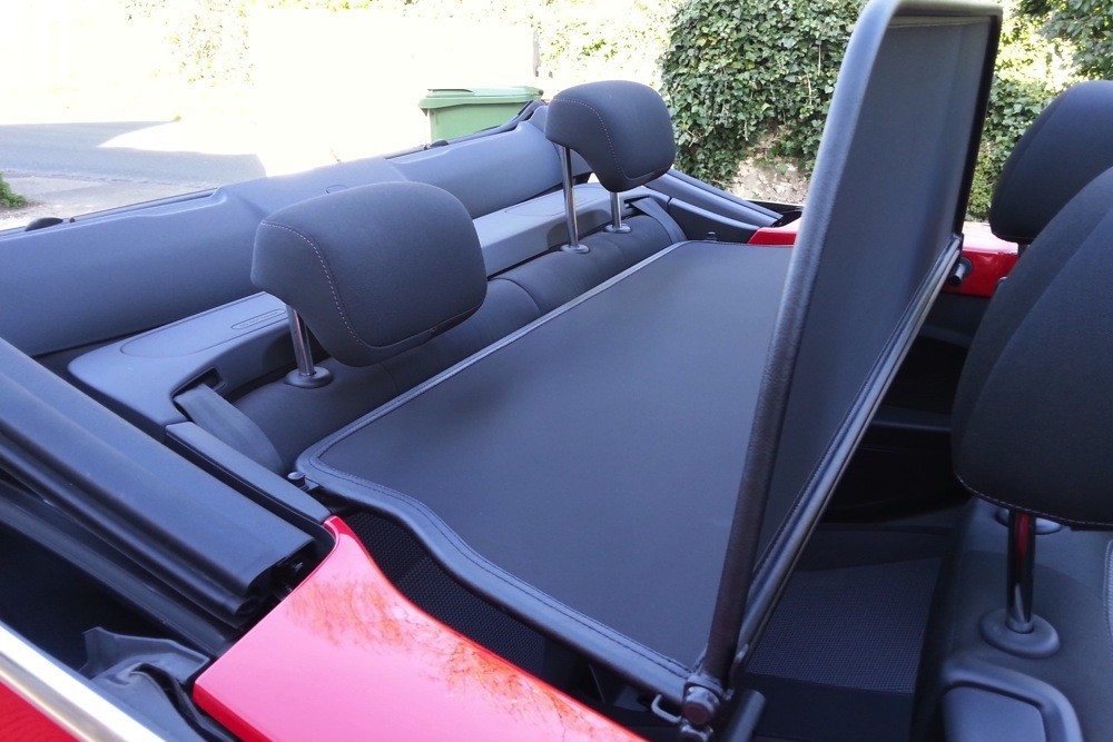 VW5BECD Cabriolet wind deflector Volkswagen Beetle (A5) 2011-present Black (5)