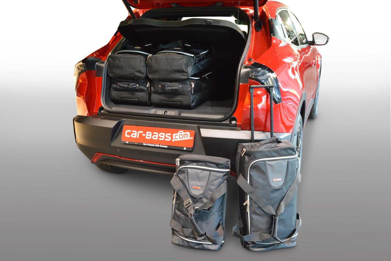 Travel bag set suitable for Alfa Romeo Junior 2024-present Original