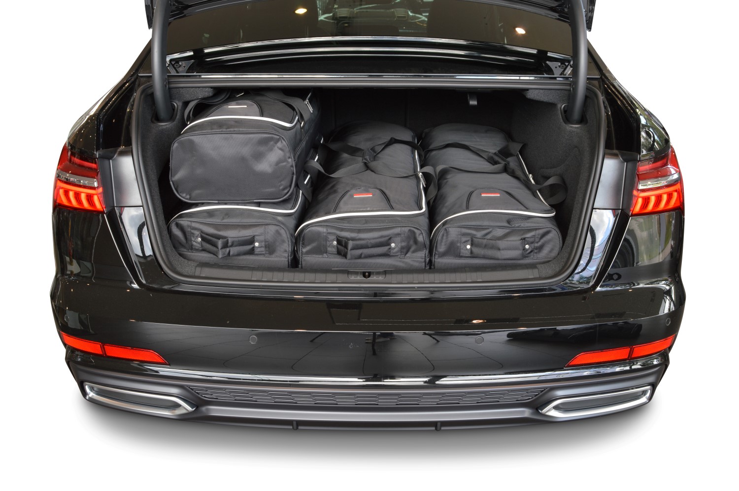 Travel bags Audi A6 (C8)