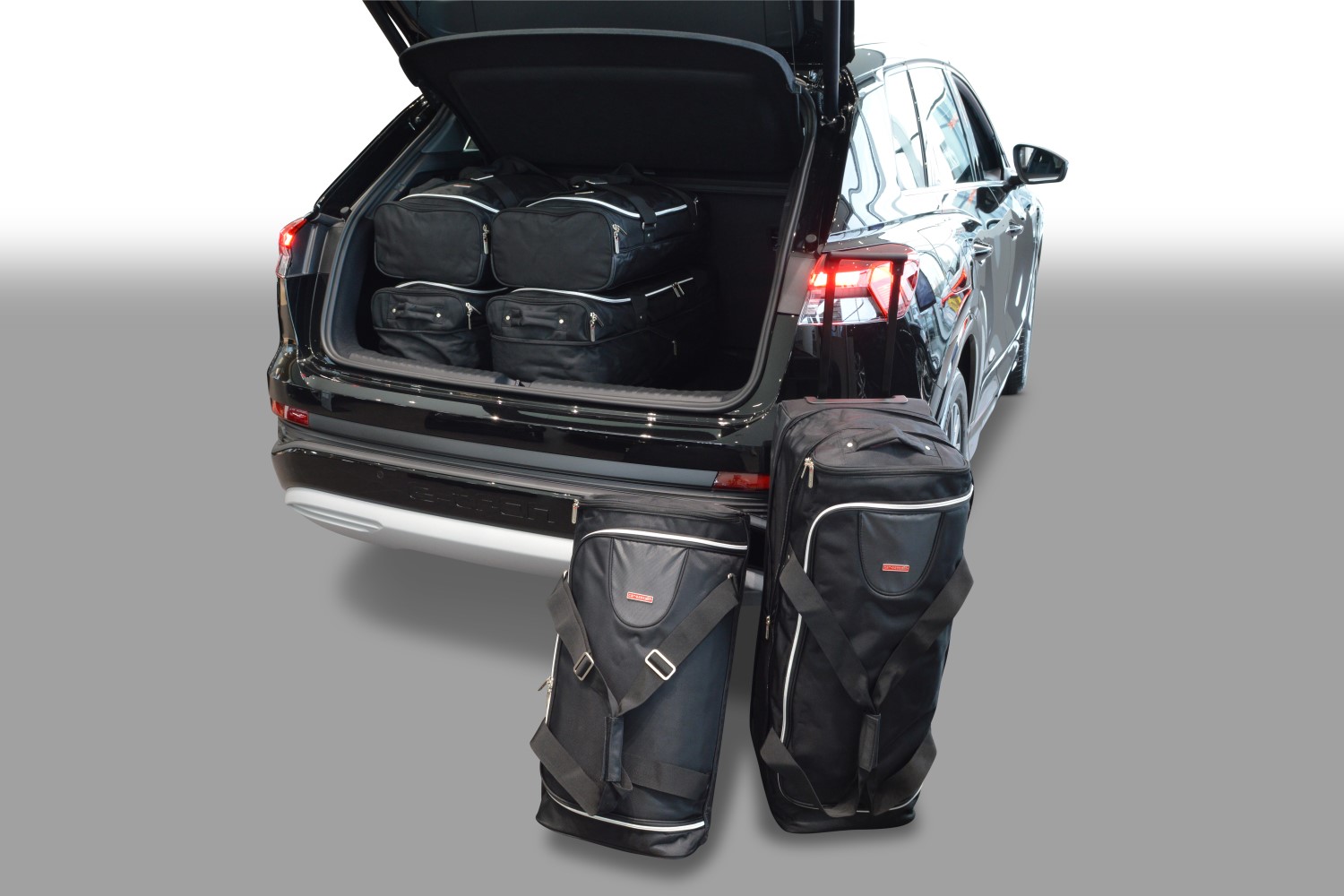 Travel bag set suitable for Audi Q4 e-tron (FZ) 2021-present Original