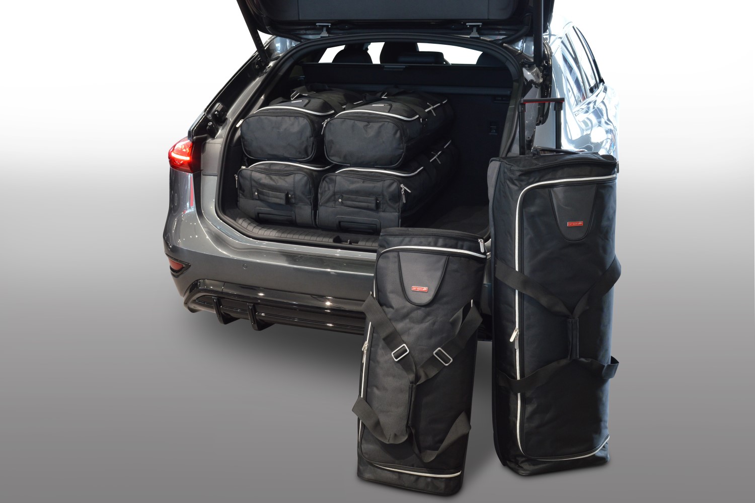 Travel bag set suitable for Audi A6 Avant e-tron (GH) 2024-present wagon Original