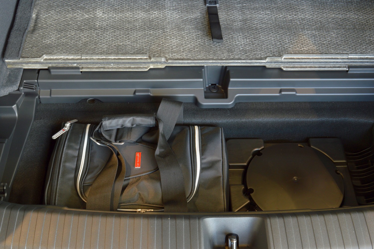 Boot travel bag suitable for Audi Q6 Sportback e-tron (GF) 2025-present Original (3)