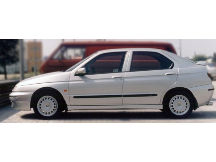 Seitenschutzleisten passend für Alfa Romeo 146 1994-2001 5-Türer Schrägheck Set