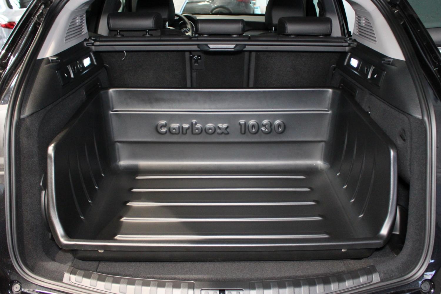 Bac de coffre Alfa Romeo Stelvio (949) 2017-présent Carbox Classic YourSize 99 x 80 haute paroi