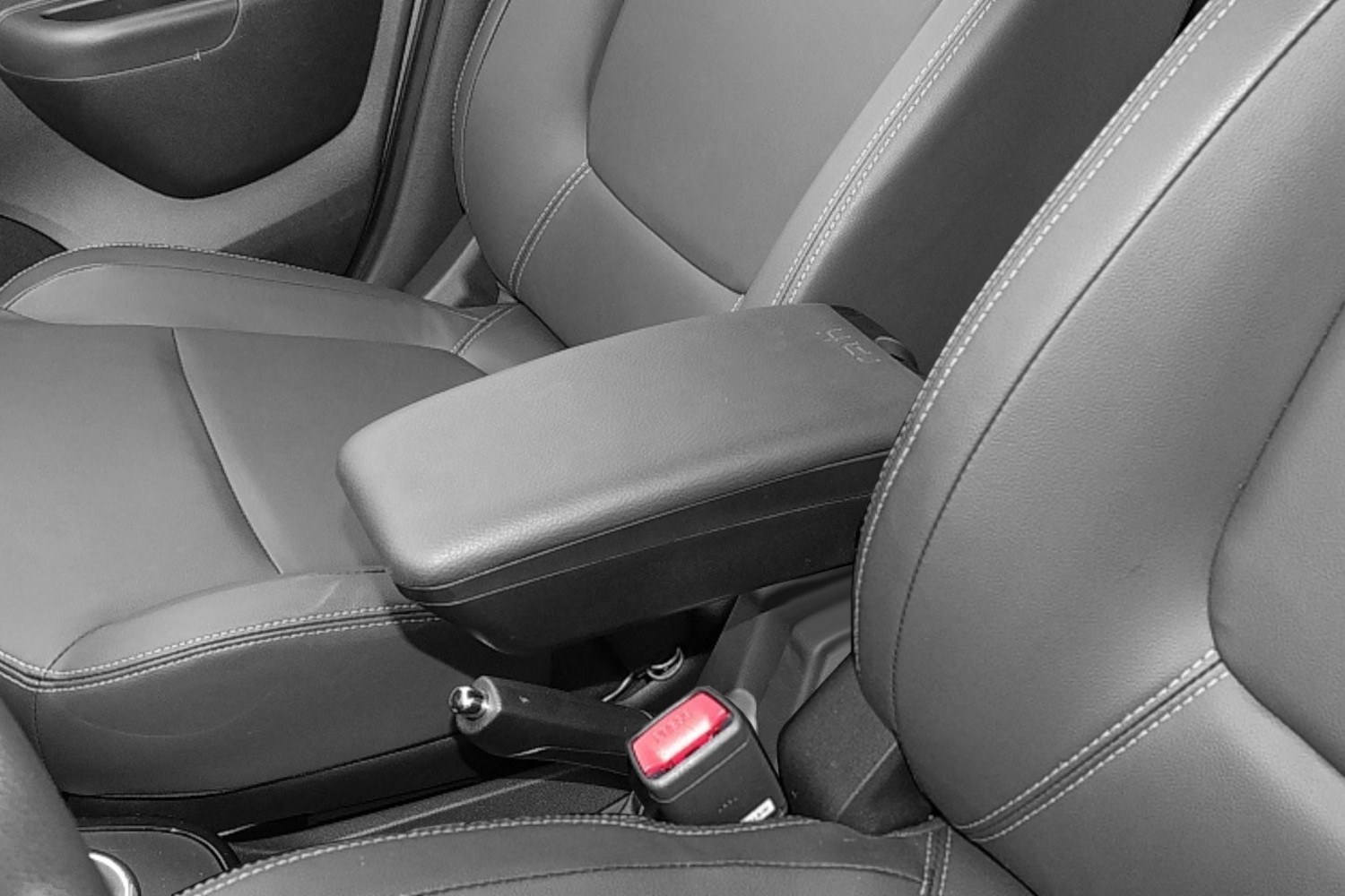 Accoudoir convient à Dacia Logan III 2020-présent 4 portes & break Armster 3 Plug&Play cuir végétalien
