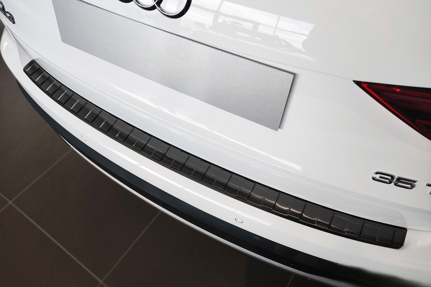 Ladekantenschutz Audi Q3 (F3) Edelstahl anthrazit | CPE
