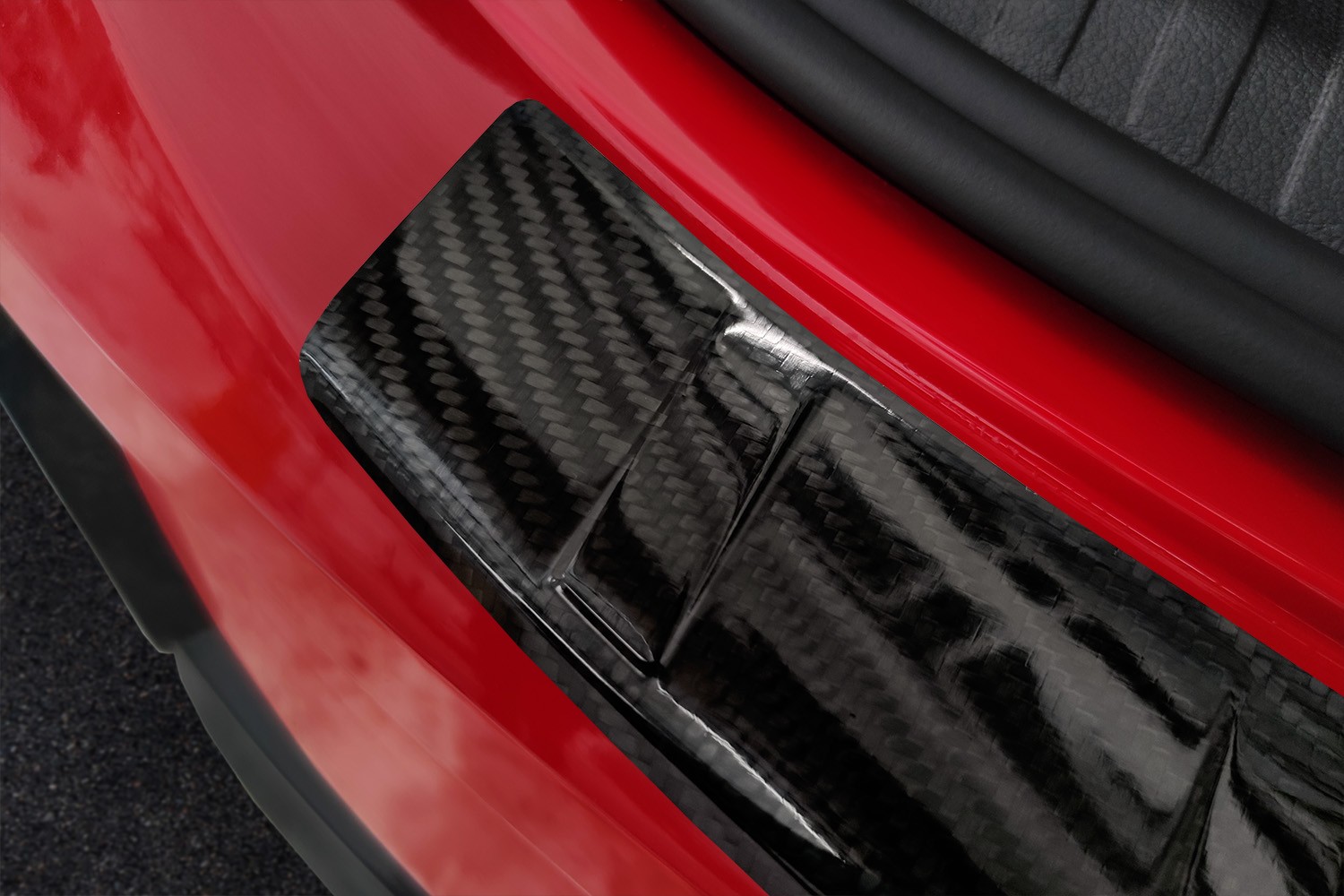 Rear bumper protector Audi Q3 (F3) carbon CarPartsExpert