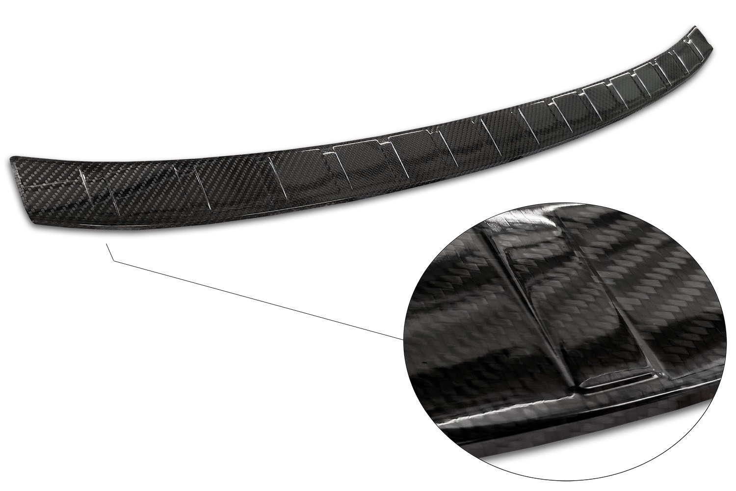 Rear bumper protector Audi Q3 (F3) carbon CarPartsExpert