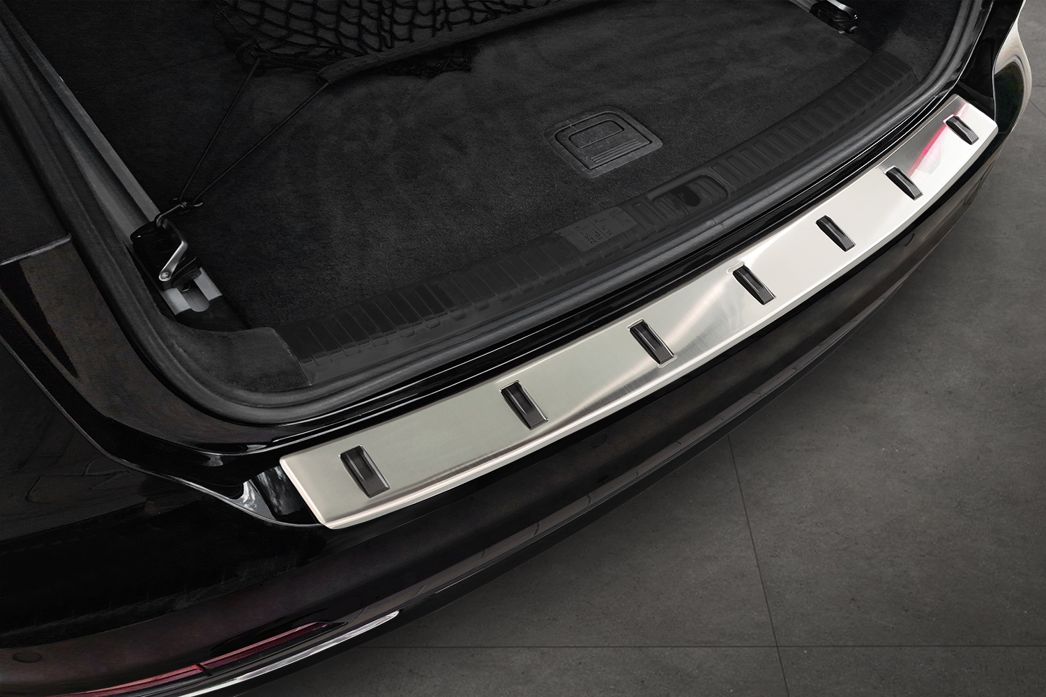 Protection de seuil de coffre convient à Audi A6 Avant (C8) 2018-présent break acier inox brossé - Strong