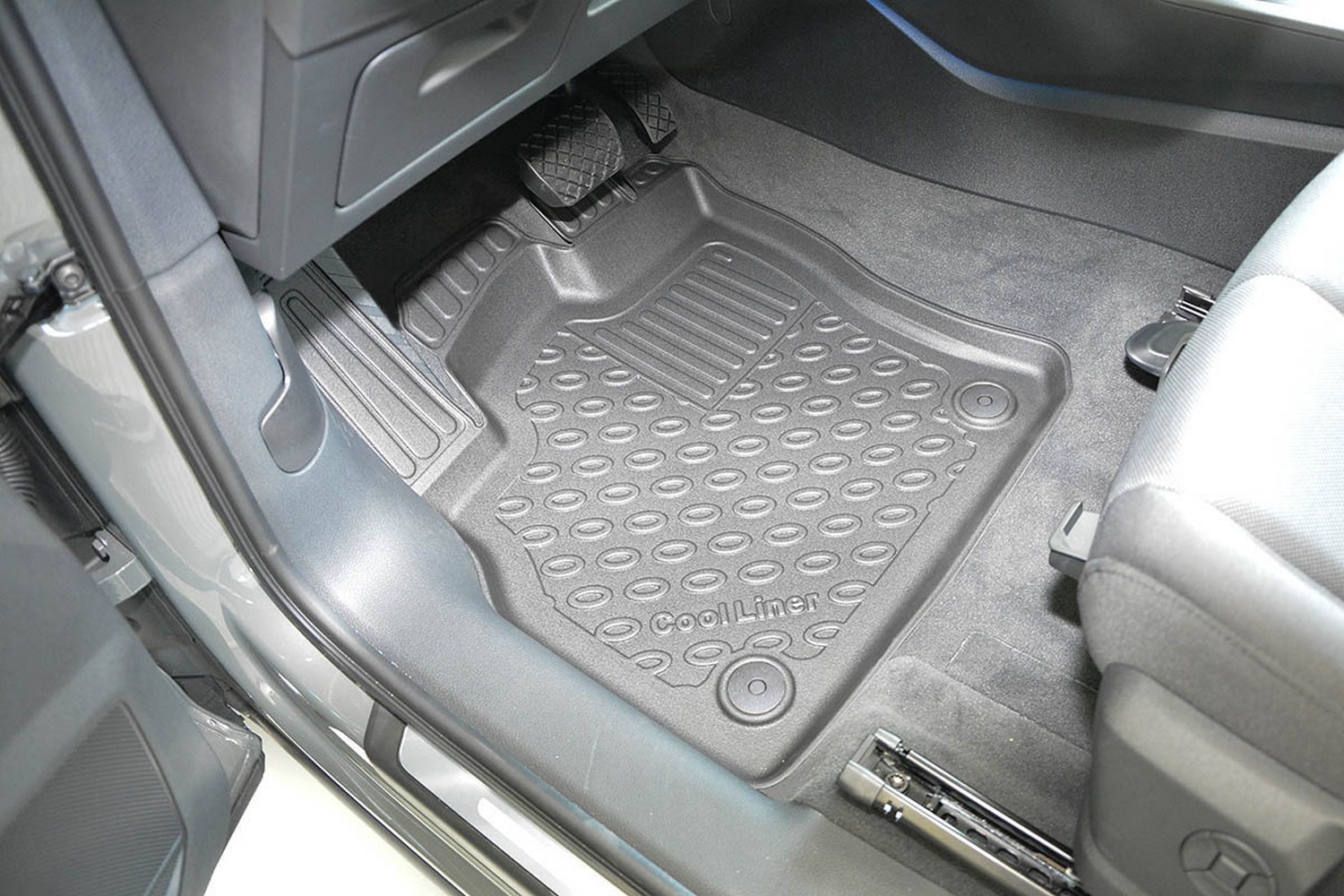 Car mats suitable for Audi Q3 (F3) 2018-present Cool Liner PE/TPE rubber (AUD2Q3FM-C) (2)