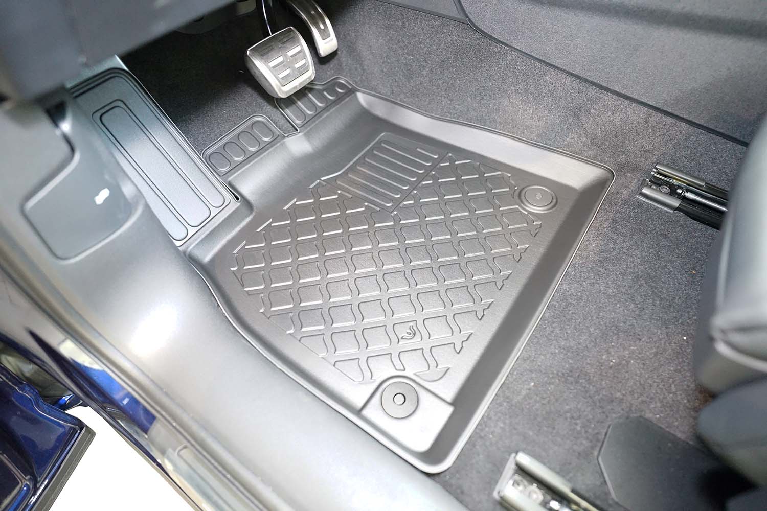 Car mats suitable for Audi Q5 (GU) 2024-present Guardliner PE/TPE rubber (AUD3Q5FM-G) (2)