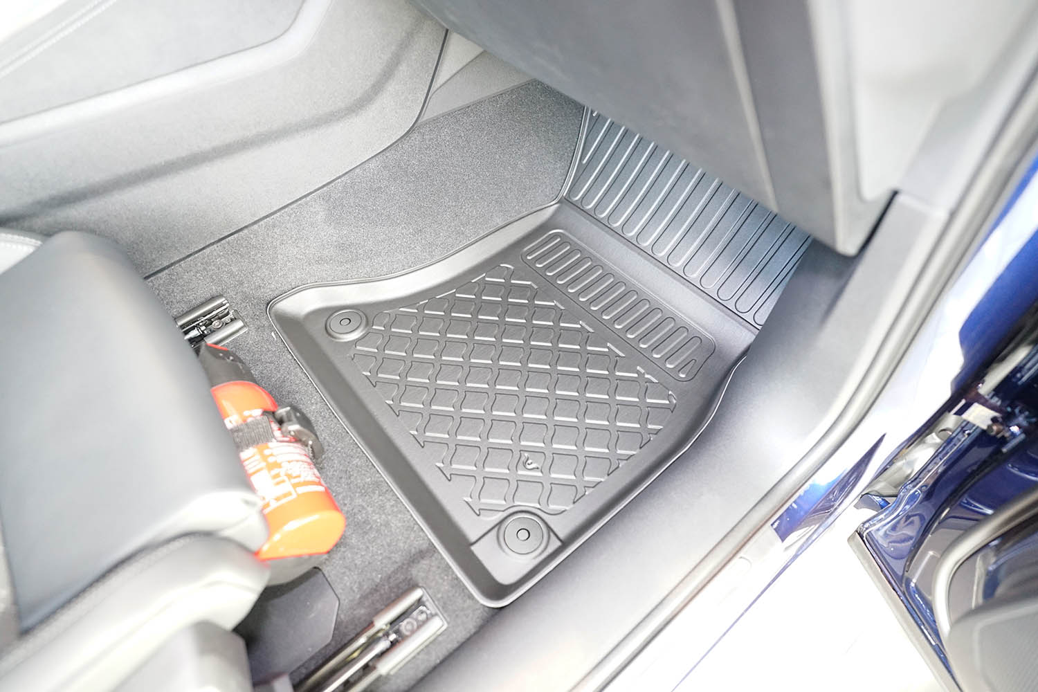 Car mats suitable for Audi Q5 (GU) 2024-present Guardliner PE/TPE rubber (AUD3Q5FM-G) (3)