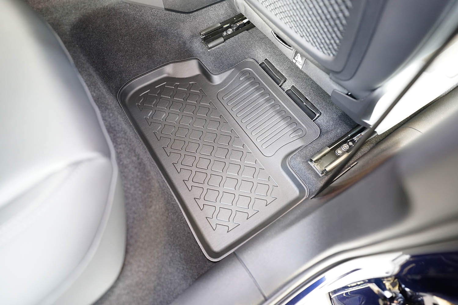Car mats suitable for Audi Q5 (GU) 2024-present Guardliner PE/TPE rubber (AUD3Q5FM-G) (5)