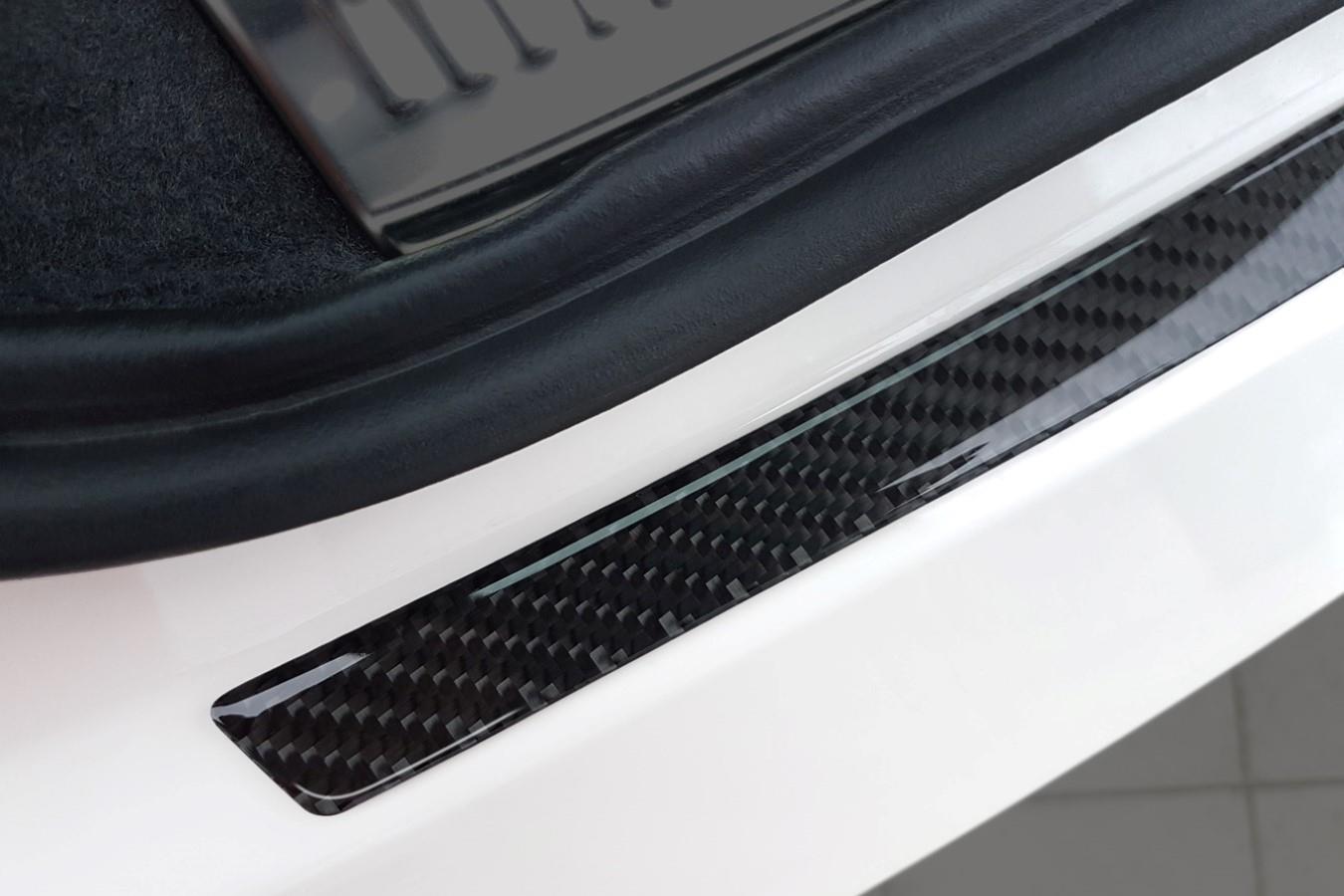 Rear bumper protector Audi Q3 (8U) carbon CarPartsExpert