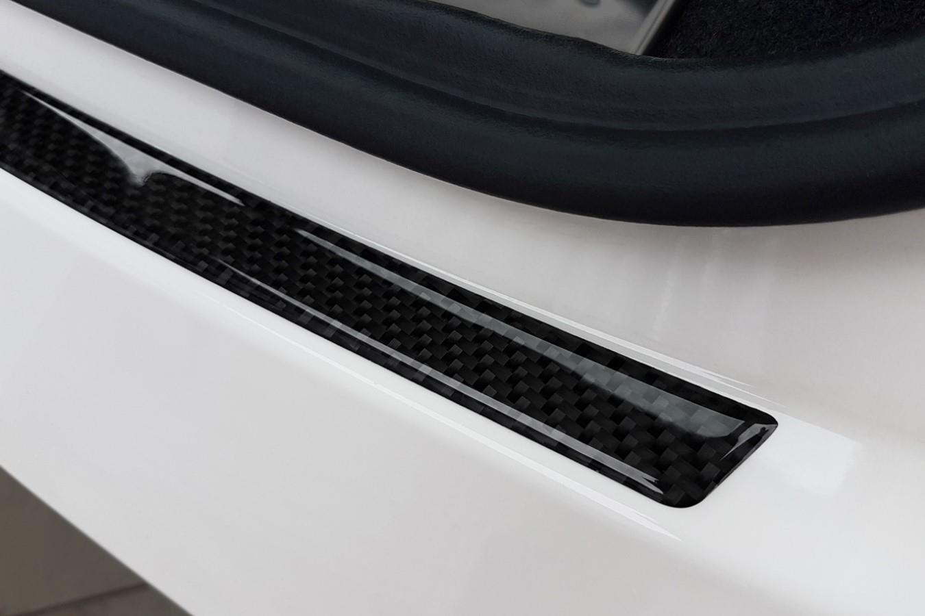 Rear bumper protector Audi Q3 (8U) carbon CarPartsExpert