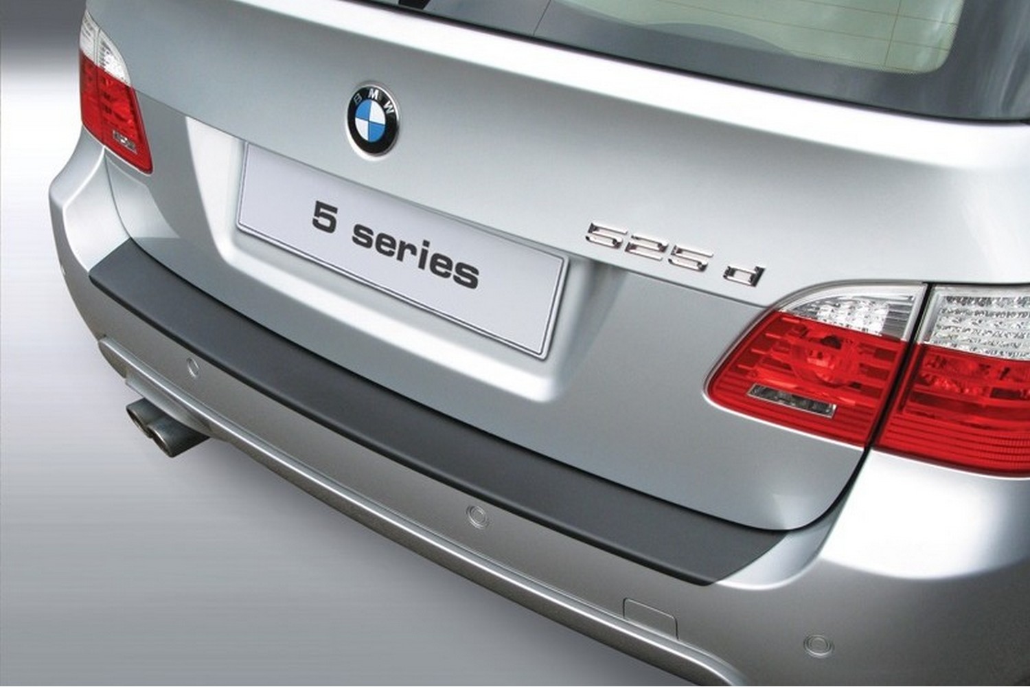 Rear bumper protector suitable for BMW 5 Series Touring (E61) 2003-2010 wagon ABS - matt black