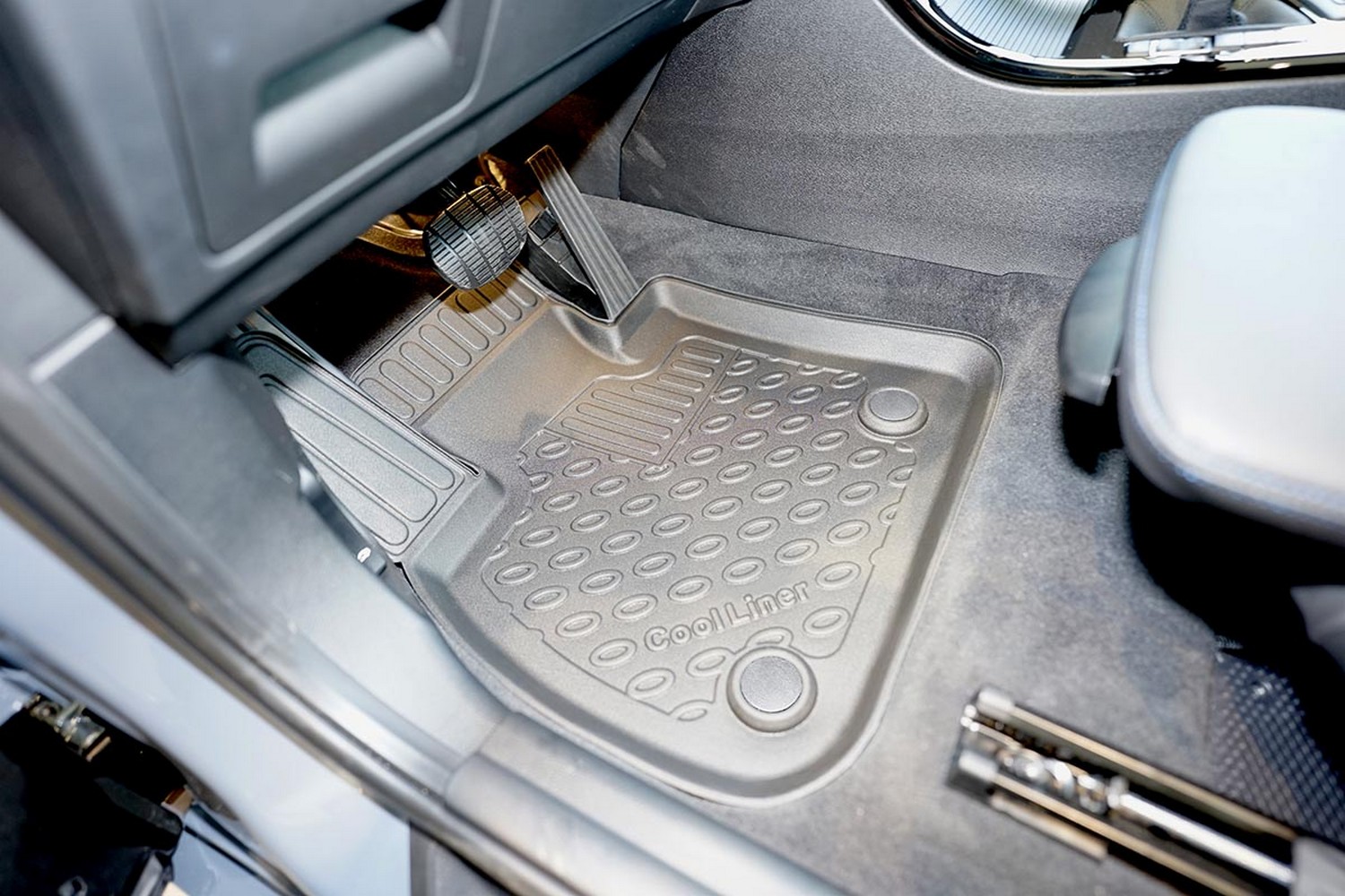Car mats suitable for BMW 2 Series Active Tourer (F45) 2014-2021 Cool Liner PE/TPE rubber (BMW12AFM-C) (2) Car mats suitable for BMW 2 Series Active Tourer (F45) 2014-2021 Cool Liner PE/TPE rubber (BMW12AFM-C) (2)
