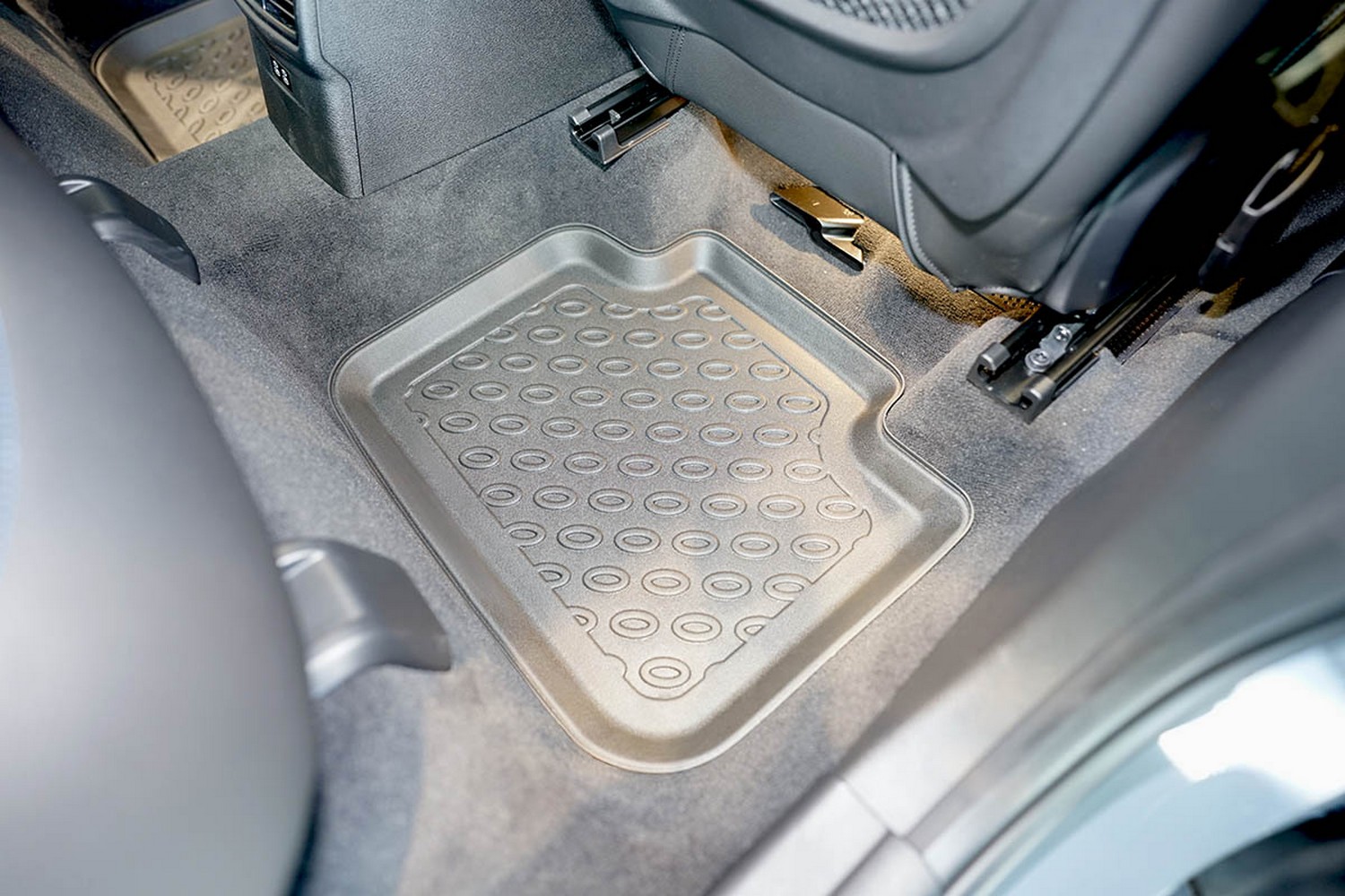Car mats suitable for BMW 2 Series Active Tourer (F45) 2014-2021 Cool Liner PE/TPE rubber (BMW12AFM-C) (5) Car mats suitable for BMW 2 Series Active Tourer (F45) 2014-2021 Cool Liner PE/TPE rubber (BMW12AFM-C) (5)