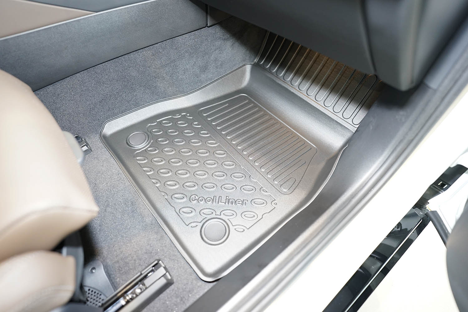 Car mats suitable for BMW 5 Series Touring (G61) 2024-present wagon Cool Liner PE/TPE rubber (BMW145SFM-C) (3) Car mats suitable for BMW 5 Series Touring (G61) 2024-present wagon Cool Liner PE/TPE rubber (BMW145SFM-C) (3)