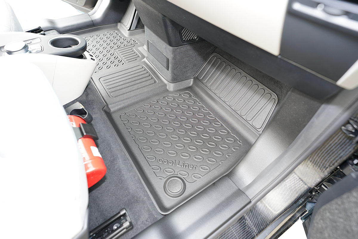 Fußmatten BMW i3 (I01) PE/TPE | CarParts-Expert