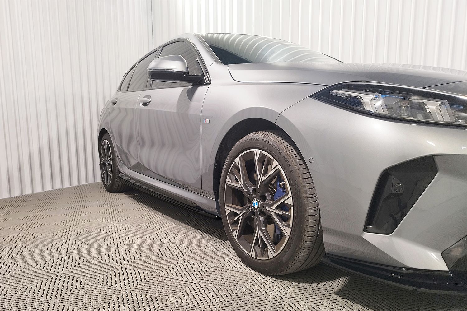 Side skirts suitable for BMW 1 Series (F70) 2024-present 5-door hatchback - painted (3)