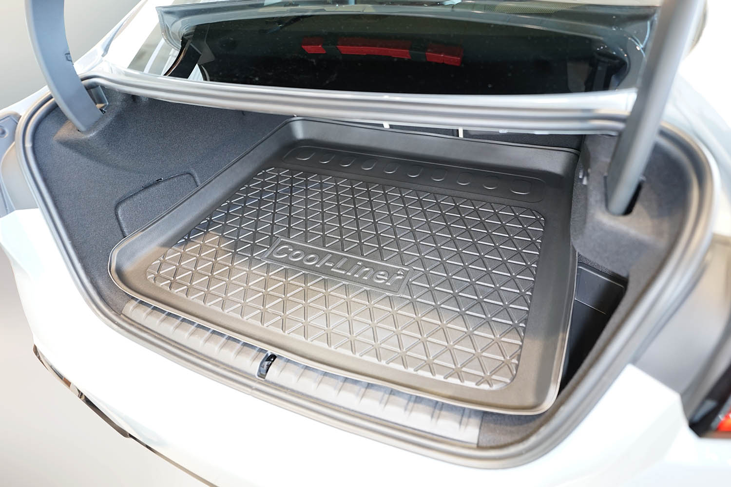 Boot mat suitable for BMW 2 Series Gran Coup&eacute; (F74) 2025-present Cool Liner anti slip PE/TPE rubber (BMW22CTM-C) (2)