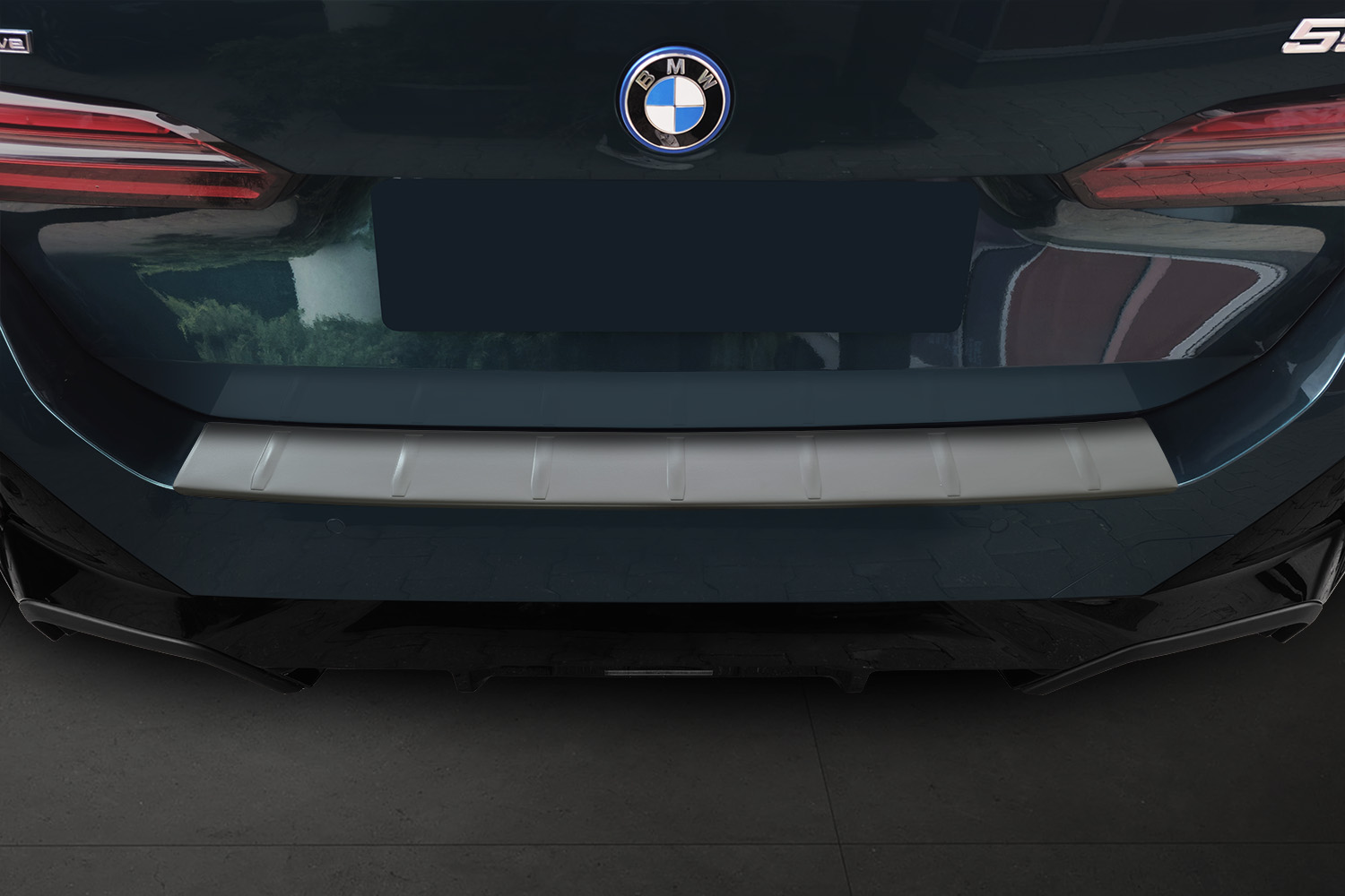 Rear bumper protector suitable for BMW 5 Series Touring (G61) 2024-present wagon stainless steel light grey (4)
