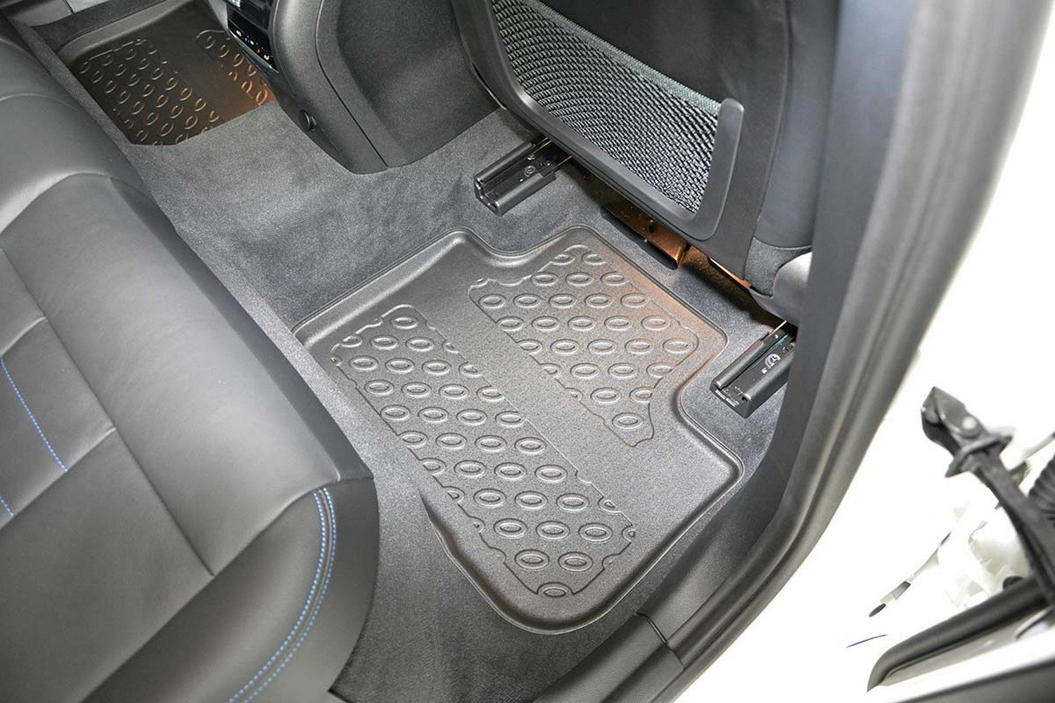 Car mats suitable for BMW X4 (G02) 2018-present Cool Liner PE/TPE rubber (BMW2X4FM-C) (5)