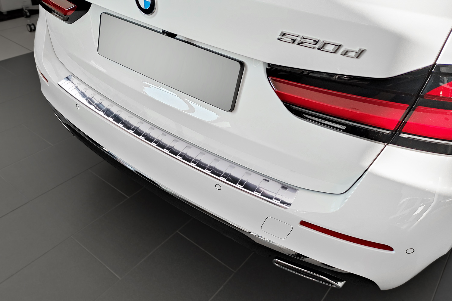 Protection de seuil de coffre convient à BMW Série 5 Touring (G31) 2020-2024 break acier inox brossé