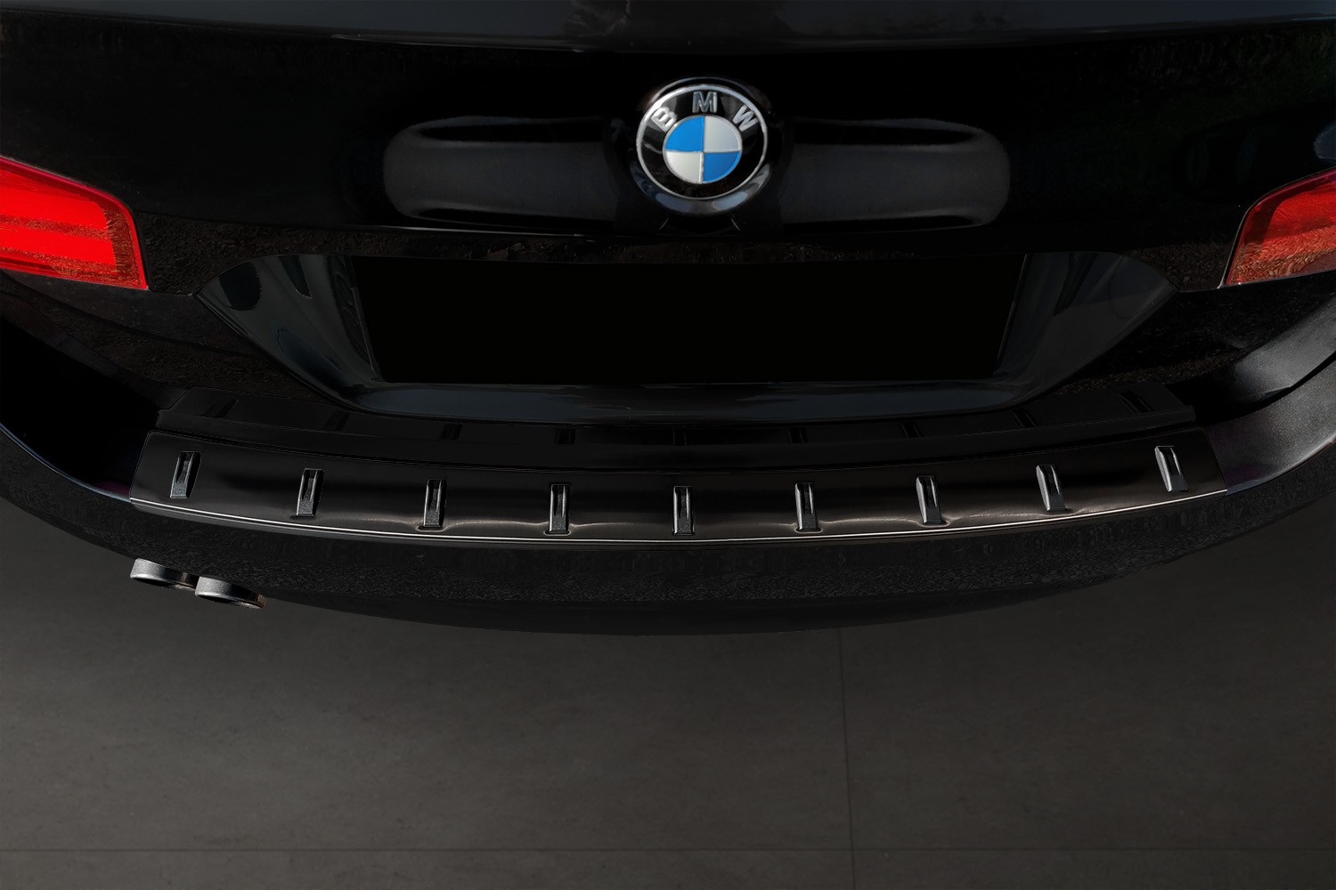 Ladekantenschutz passend für BMW 5er Touring (F11) 2010-2017 Kombi Edelstahl gebürstet Anthrazit – Strong