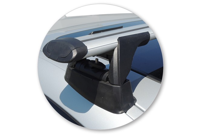 Roof bars BMW 4 Series Gran Coupé (F36) 2014-2017 4-door saloon Yakima Whispbar Through Bar - BMW44SWR (5) Roof bars BMW 4 Series Gran Coupé (F36) 2014-2017 4-door saloon Yakima Whispbar Through Bar - BMW44SWR (5)