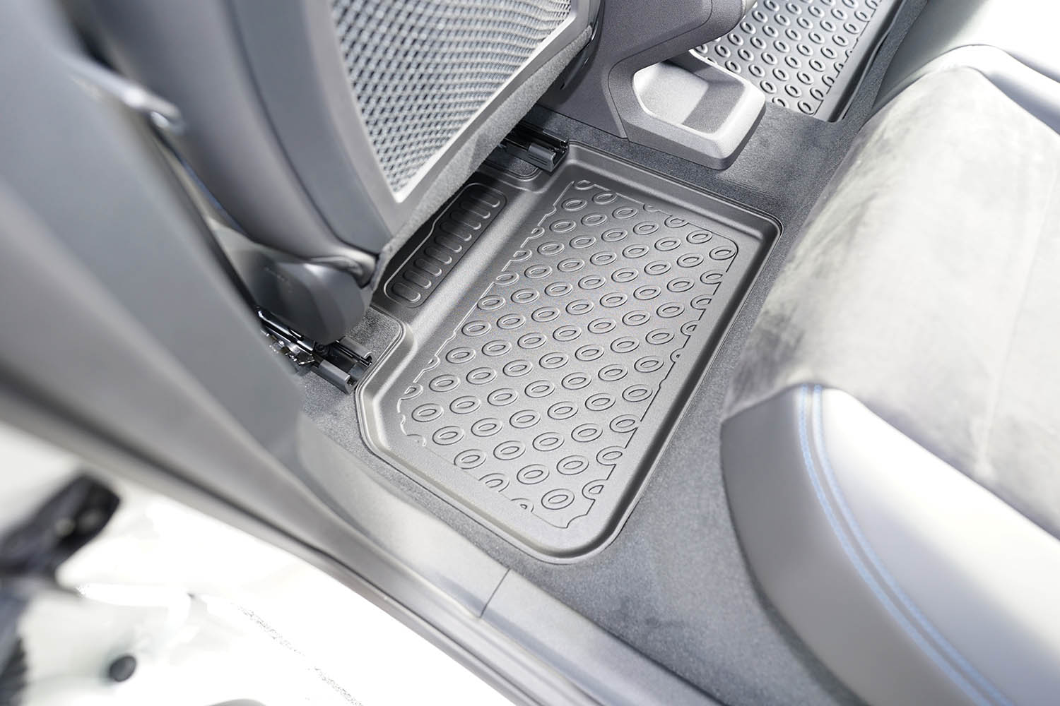 Car mats suitable for BMW iX1 (U11) 2022-present Cool Liner PE/TPE rubber (BMW5X1FM-C) (4) Car mats suitable for BMW iX1 (U11) 2022-present Cool Liner PE/TPE rubber (BMW5X1FM-C) (4)