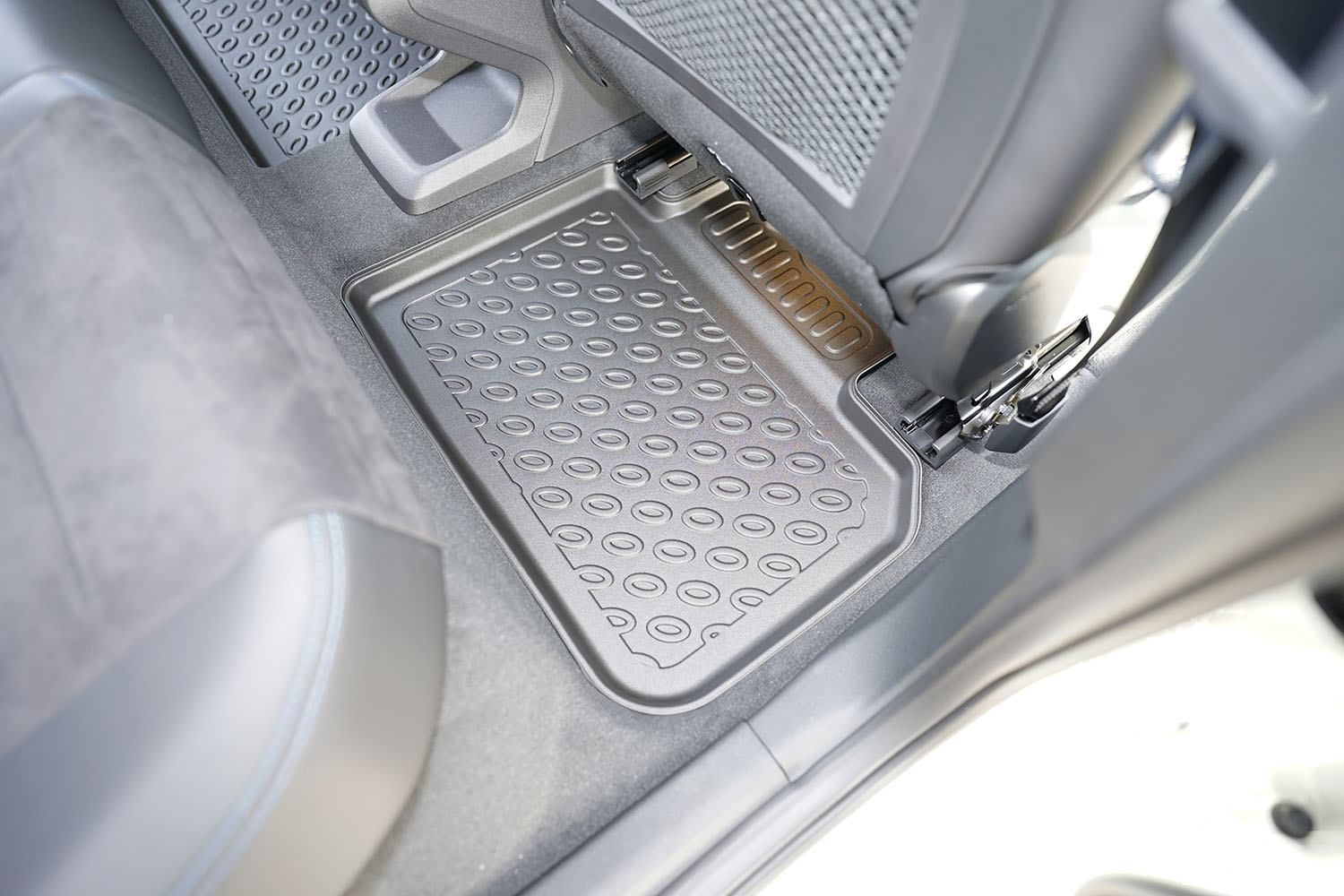 Car mats suitable for BMW iX1 (U11) 2022-present Cool Liner PE/TPE rubber (BMW5X1FM-C) (5) Car mats suitable for BMW iX1 (U11) 2022-present Cool Liner PE/TPE rubber (BMW5X1FM-C) (5)