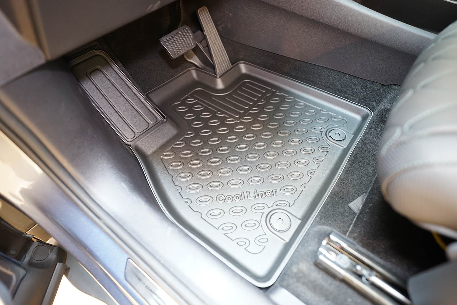 Car mats suitable for BYD Sealion 7 2024-present Cool Liner PE/TPE rubber (BYD1S7FM-C) (2)