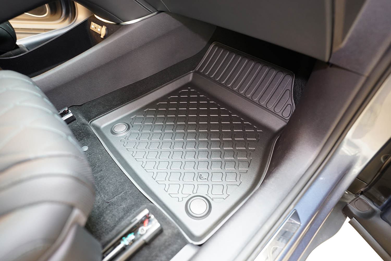 Car mats suitable for BYD Sealion 7 2024-present Guardliner PE/TPE rubber (BYD1S7FM-G) (3)