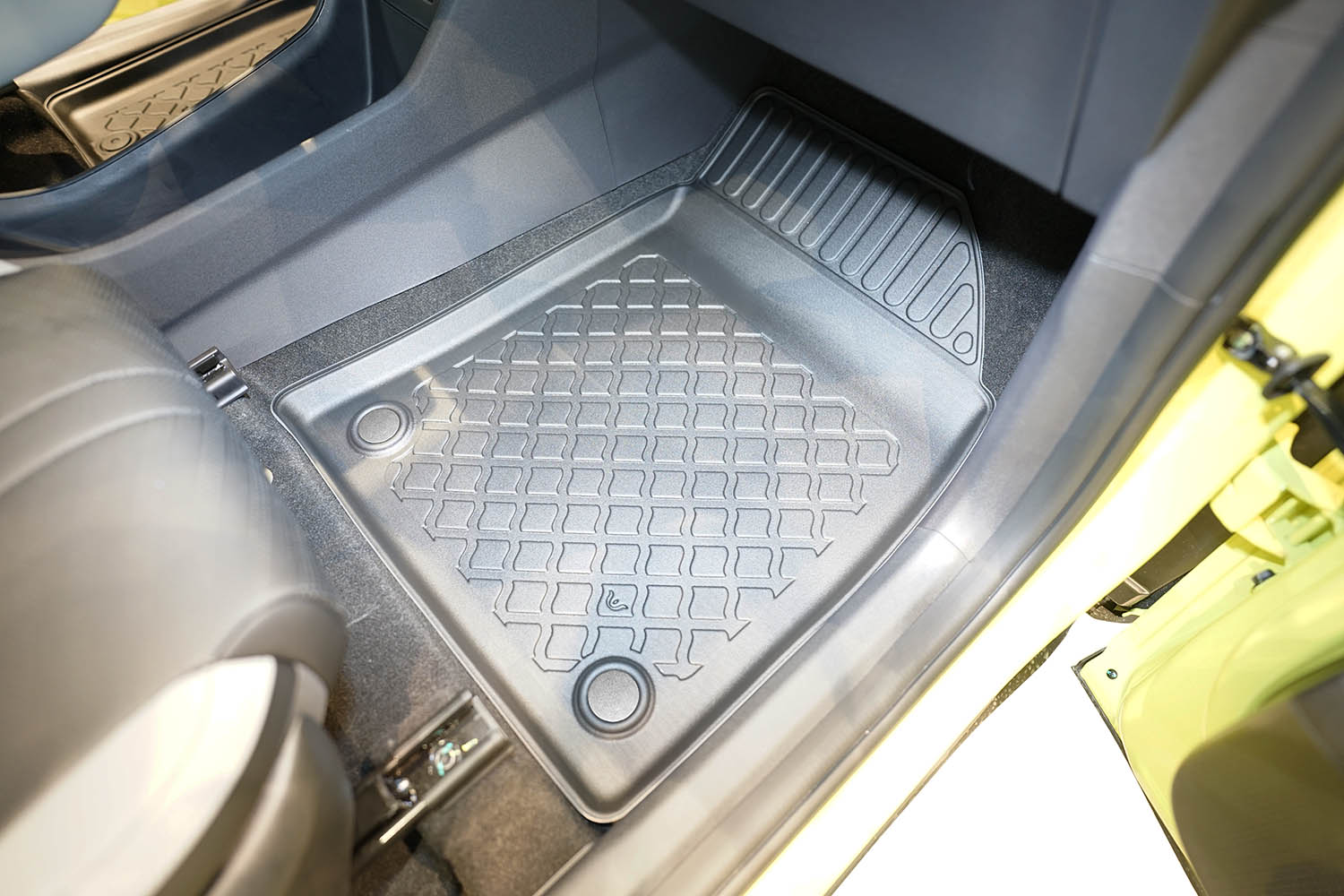 Car mats suitable for BYD Dolphin Surf 2025-present 5-door hatchback Guardliner PE/TPE rubber (BYD2DOFM-G) (3)