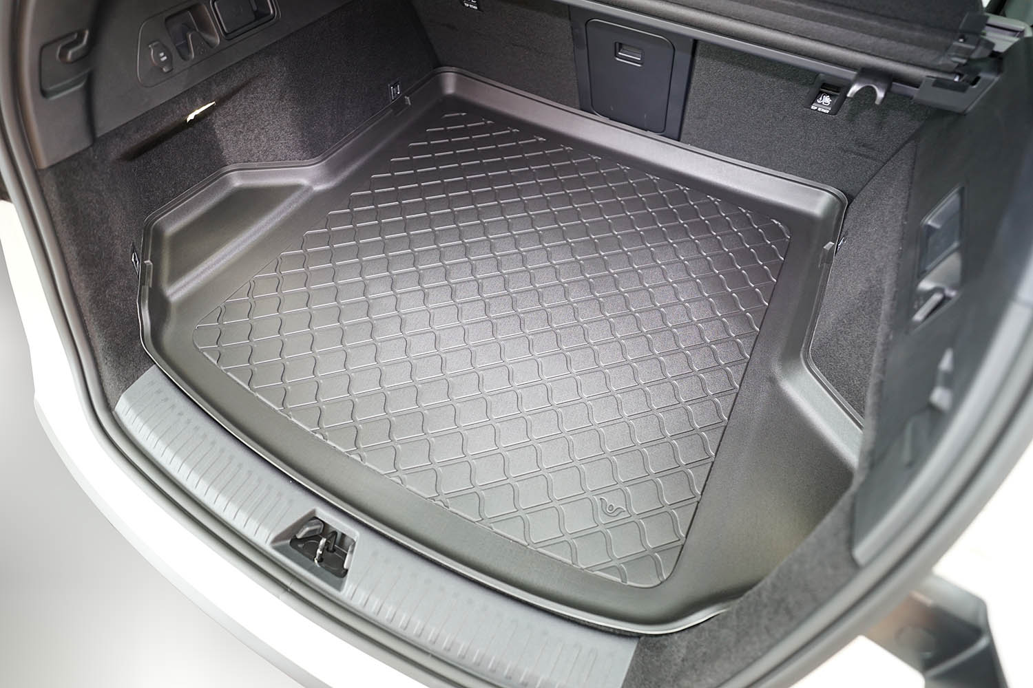 Boot mat suitable for BYD Seal 6 DM-i Touring 2025-present wagon Guardliner anti slip PE/TPE rubber (BYD2SETM-G) (2) Boot mat suitable for BYD Seal 6 DM-i Touring 2025-present wagon Guardliner anti slip PE/TPE rubber (BYD2SETM-G) (2)